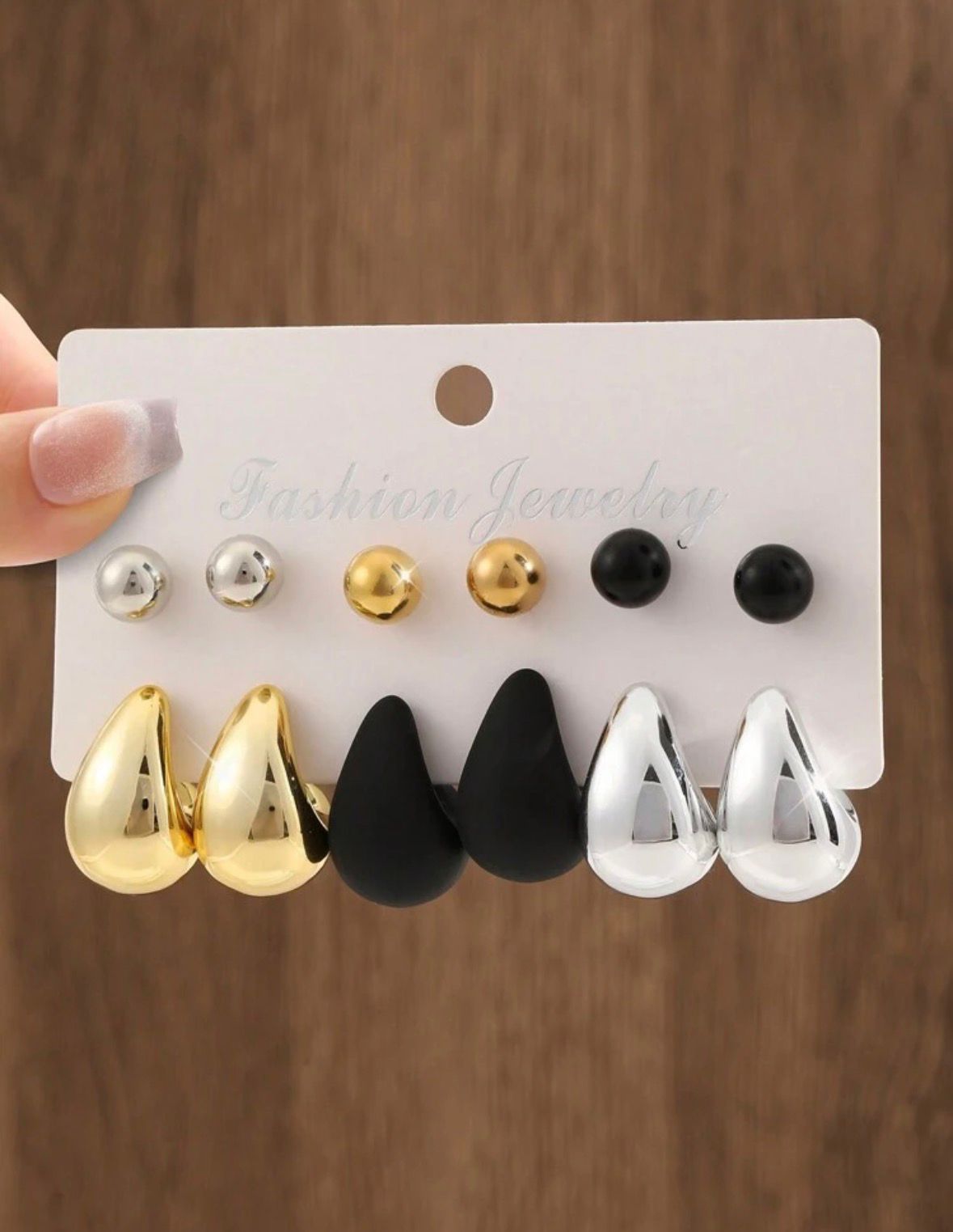 Earrings 6 pieces