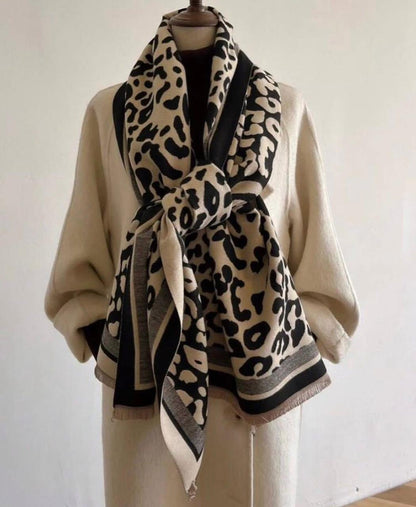 scarf tiger