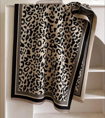 scarf tiger