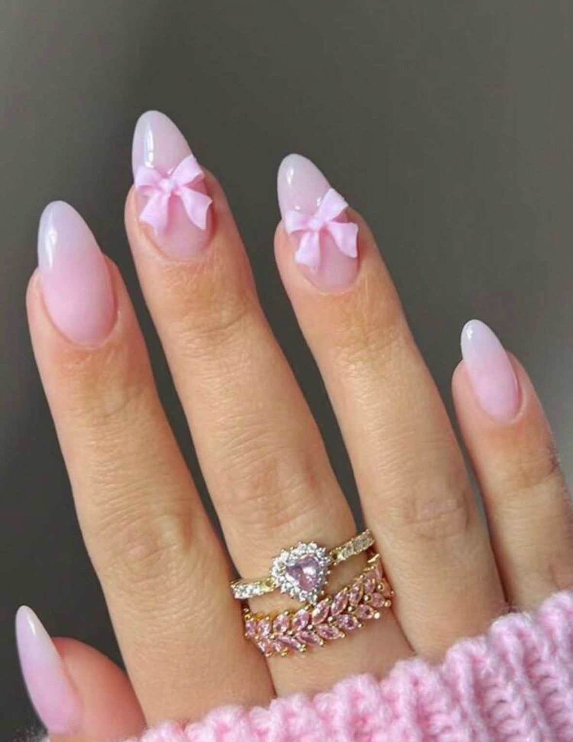 24 pcs +1 pcs Jelly Glue + 1 pcs Nail File